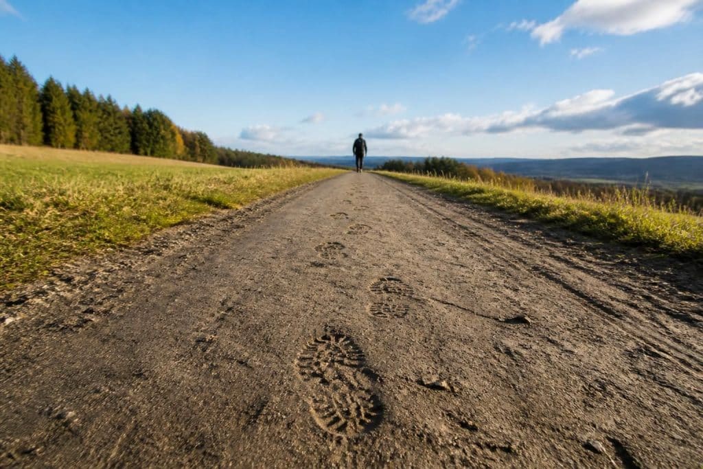découvrez quelle distance correspondent 17 000 pas en kilomètres selon la longueur de votre foulée. calculez facilement et suivez votre progression.